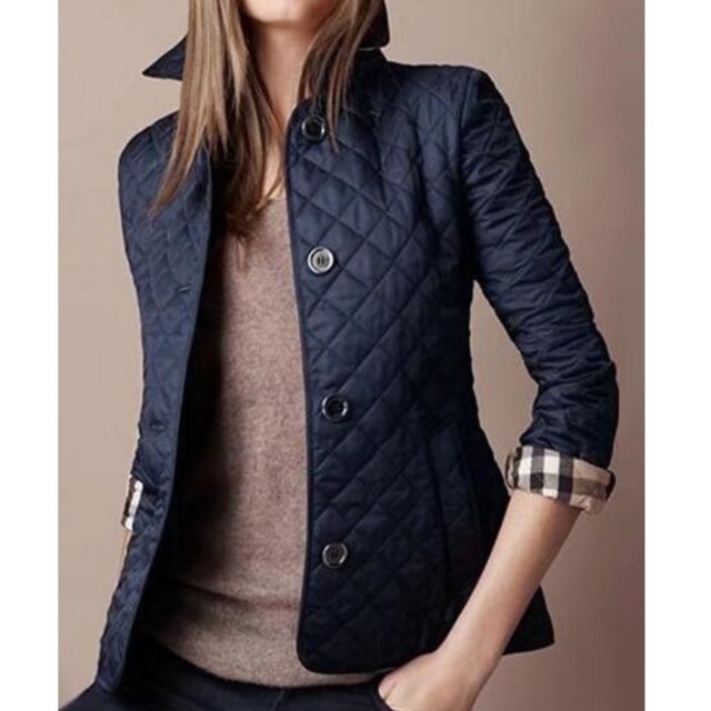 Damen Steppjacke mit Rautenmuster und leichtem Design